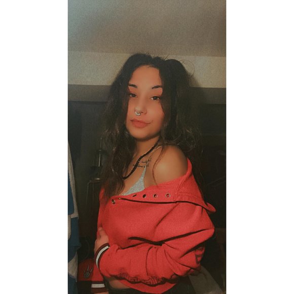 Meet your Posher, Kate - Picture 1 of 1